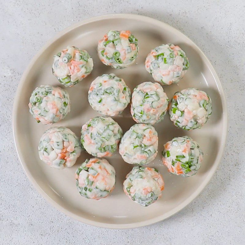 Step 3 Shaping vegetable balls Vegetable balls with minced meat sauce