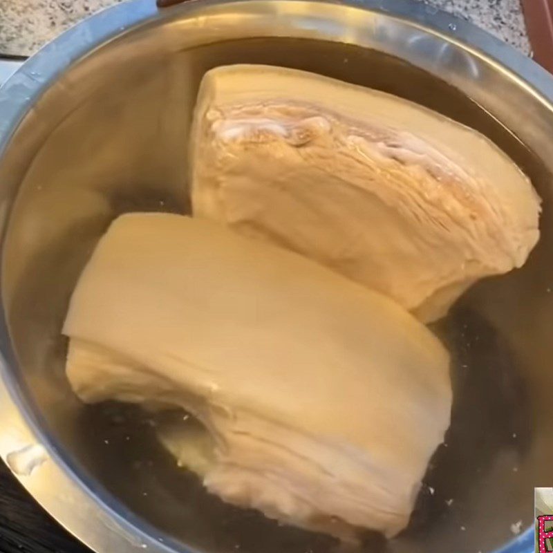 Step 2 Prepare the pork belly Northern-style braised pork with pickled vegetables