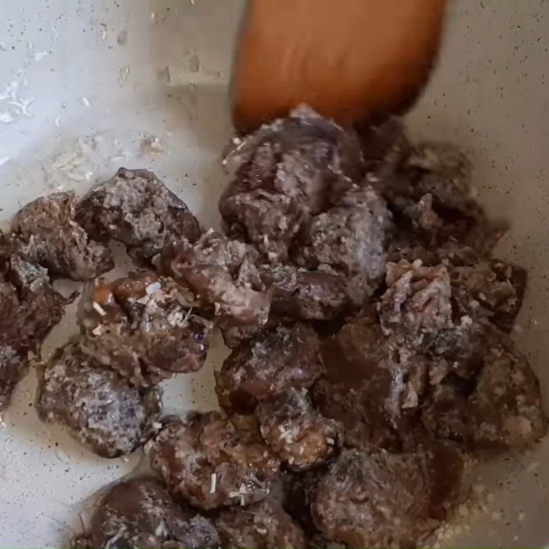 Step 5 Stir-fried Mushrooms with Vegetarian Goat Meat