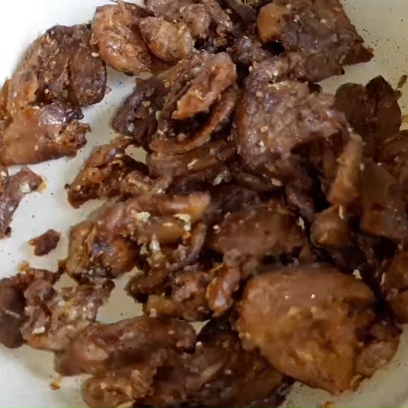 Step 5 Stir-fried Mushrooms with Vegetarian Goat Meat