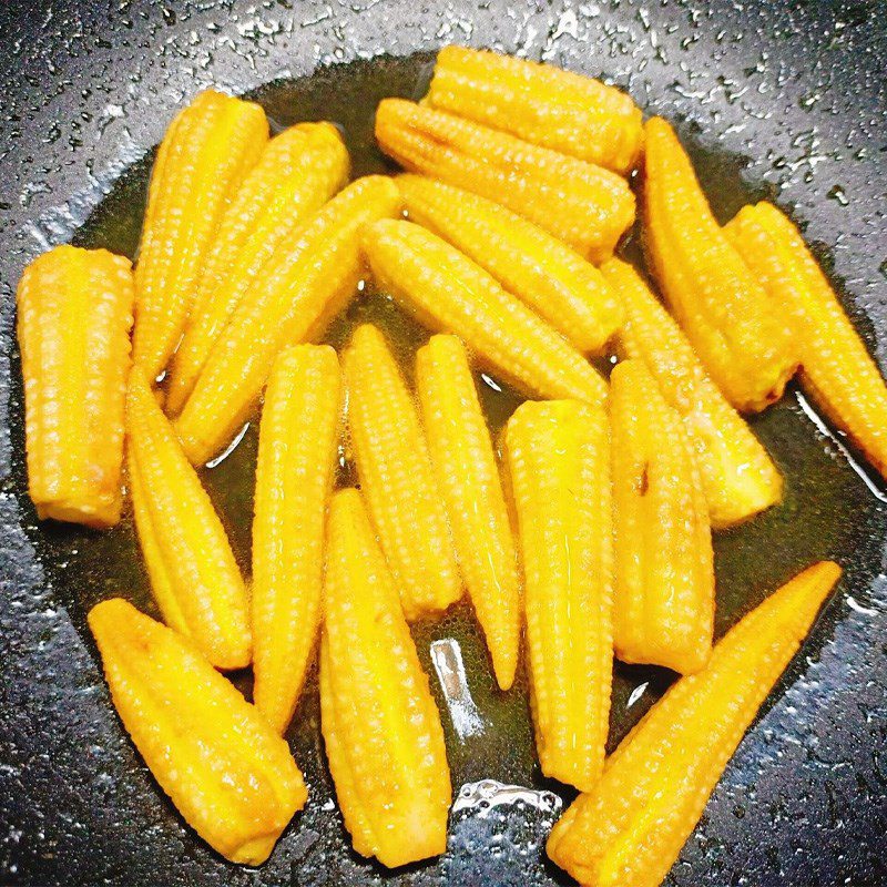 Step 2 Stir-fry baby corn with butter Buttered baby corn