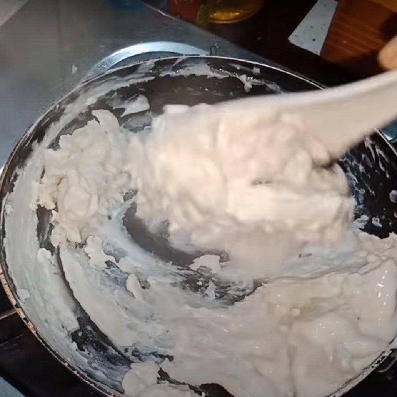 Step 2 Stir-fry the flour Vegetarian Braised Pork