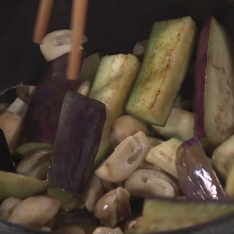 Step 3 Sautéed Eggplant and Mushrooms Eggplant Braised with Minced Meat