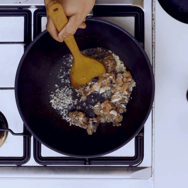 Step 4 Stir-frying the fish Fish porridge