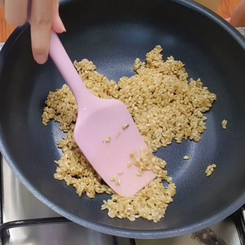 Step 3 Stir-fry rice Abalone carrot porridge for baby