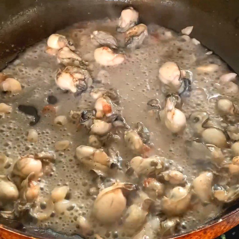 Step 3 Sautéed Oysters Bean Sprout Stir-fried Oysters