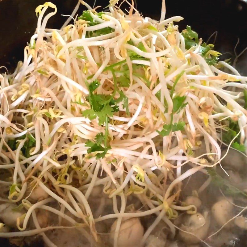 Step 3 Sautéed Oysters Bean Sprout Stir-fried Oysters