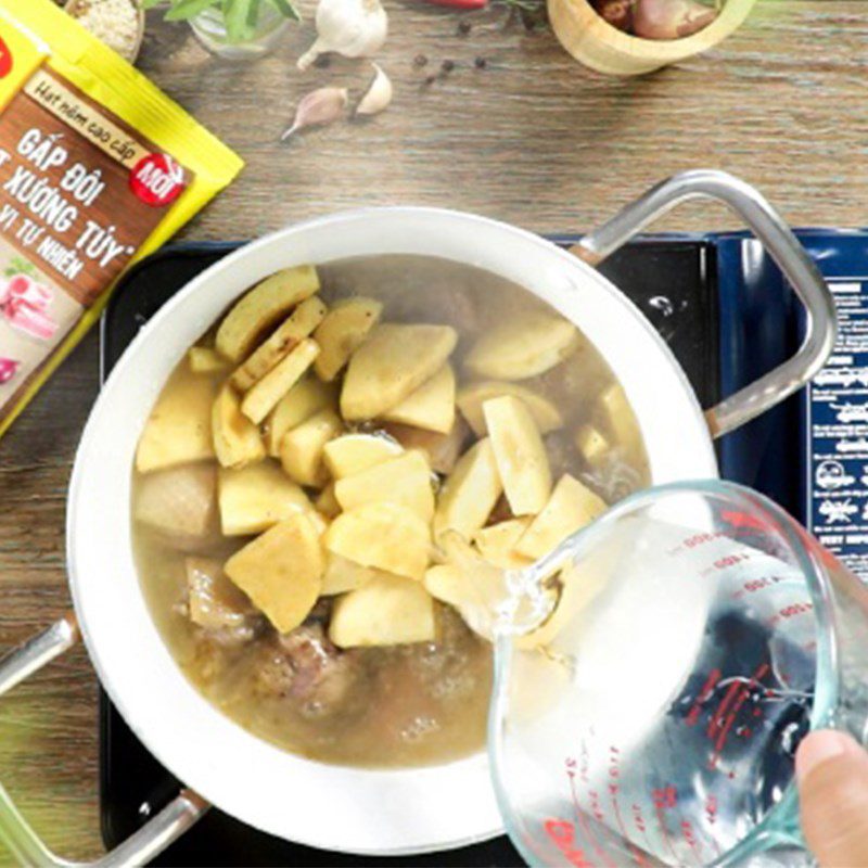 Step 3 Cook the soup Duck soup with bamboo shoots