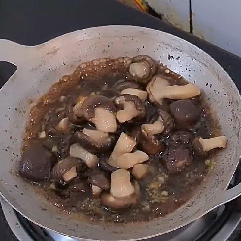 Step 4 Stir-frying mushrooms Shiitake mushrooms stir-fried with lemongrass and chili