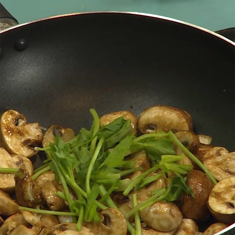 Step 2 Stir-fry Mushroom and Celery Stir-fried Mushroom with Celery