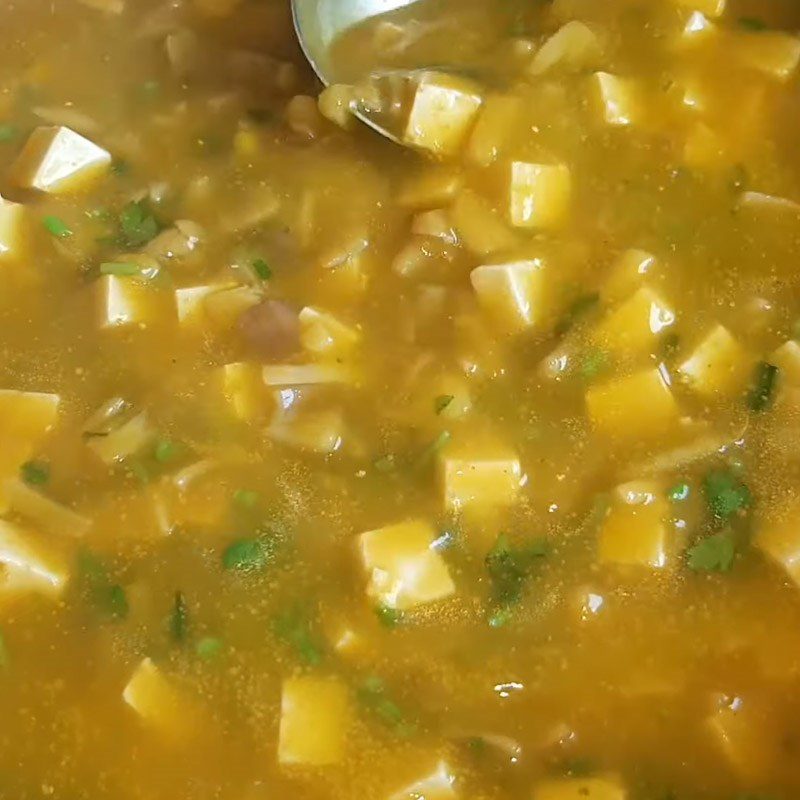 Step 3 Stir-fry mushrooms and blend into pumpkin mushroom soup
