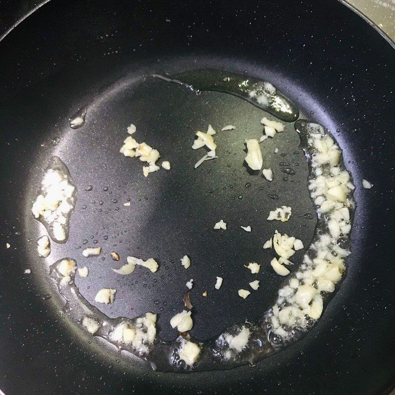 Step 2 Sauté mushrooms with eggs Mushroom sautéed with eggs