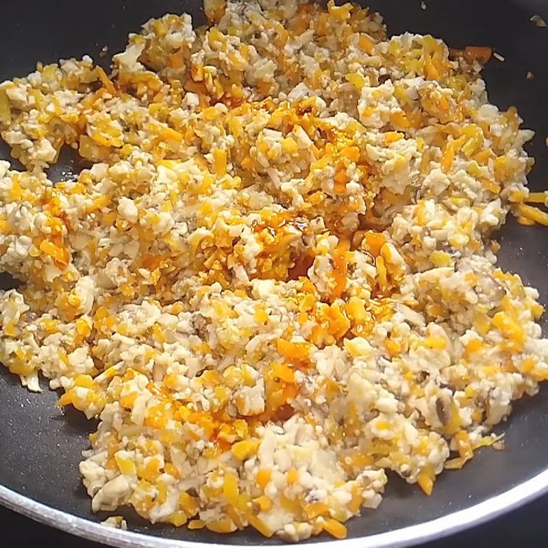 Step 2 Stir-fry filling for vegetarian banh nam with mushroom filling