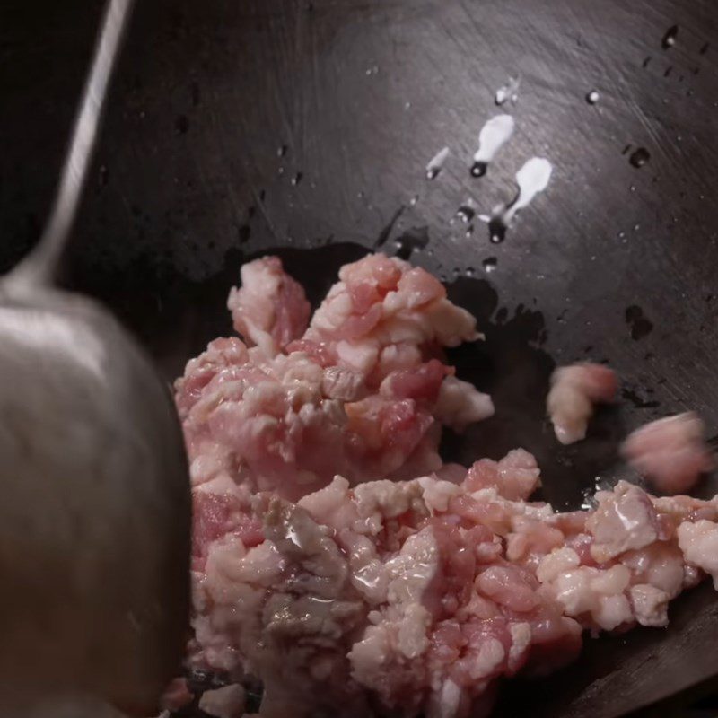 Step 2 Stir-frying the filling Taro cake with shrimp and meat filling