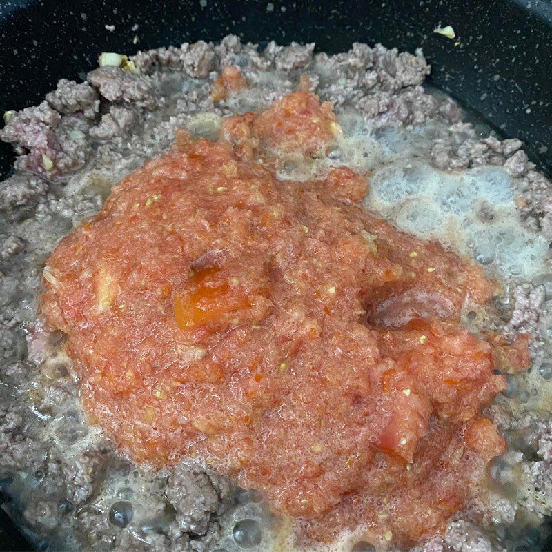 Step 4 Stir-fry noodles Stir-fried noodles with tomato sauce