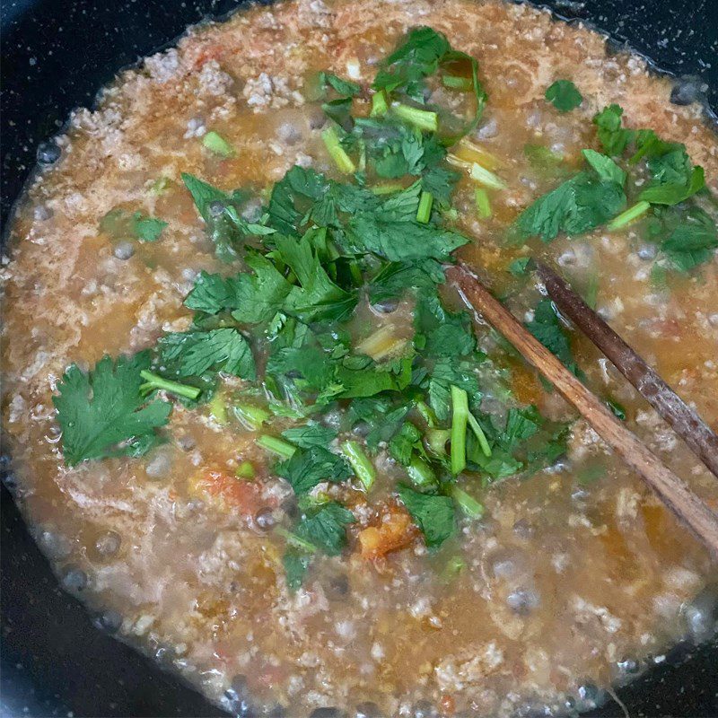 Step 4 Stir-fry noodles Stir-fried noodles with tomato sauce