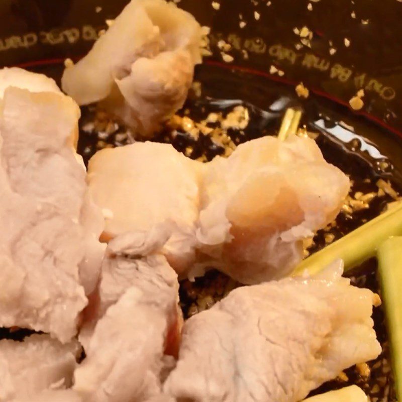 Step 3 Stir-fry the ingredients Beef sinew soup