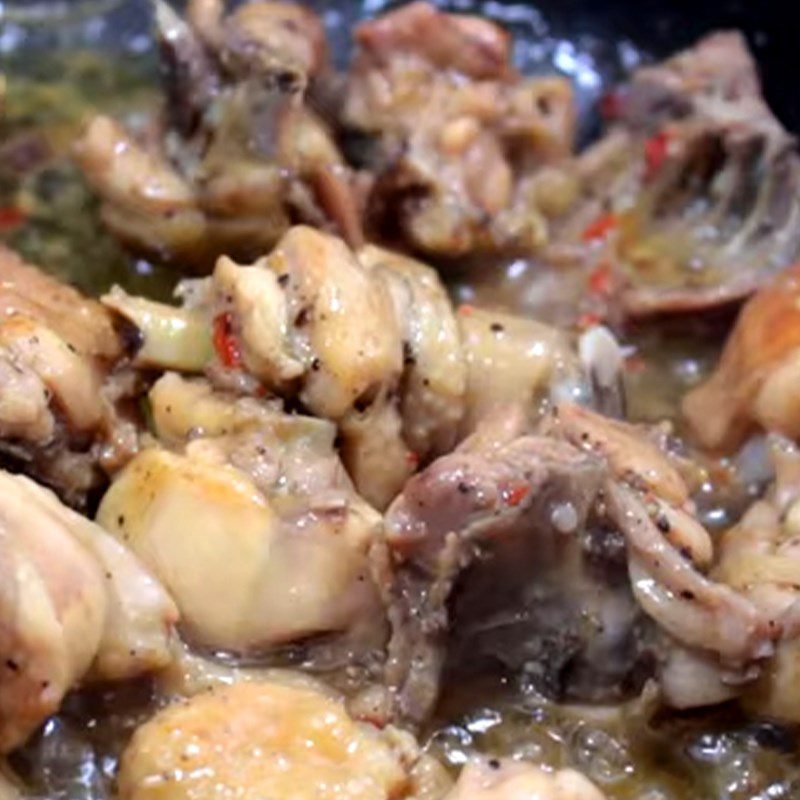 Step 3 Sauté the chicken Braised chicken with basil