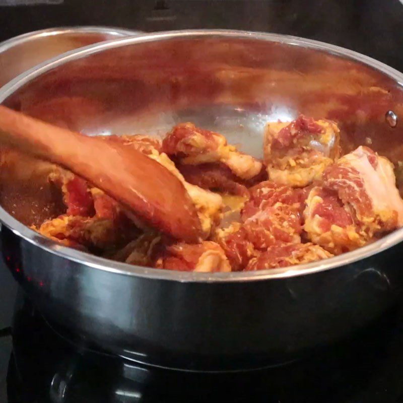 Step 3 Sautéing beef ribs Beef ribs cooked with beans