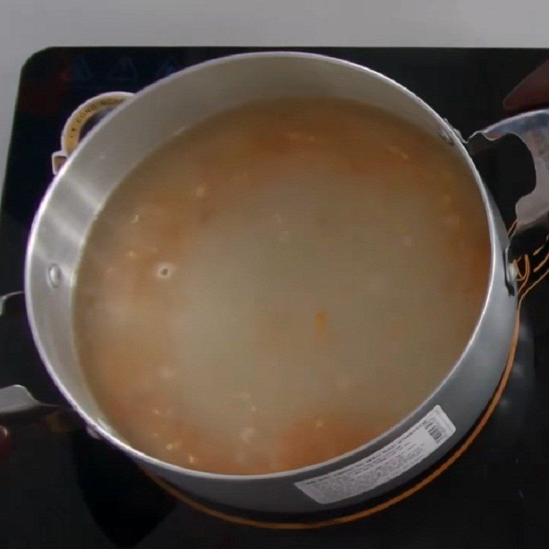 Step 3 Cooking the Soup Amaranth Soup with Dried Shrimp