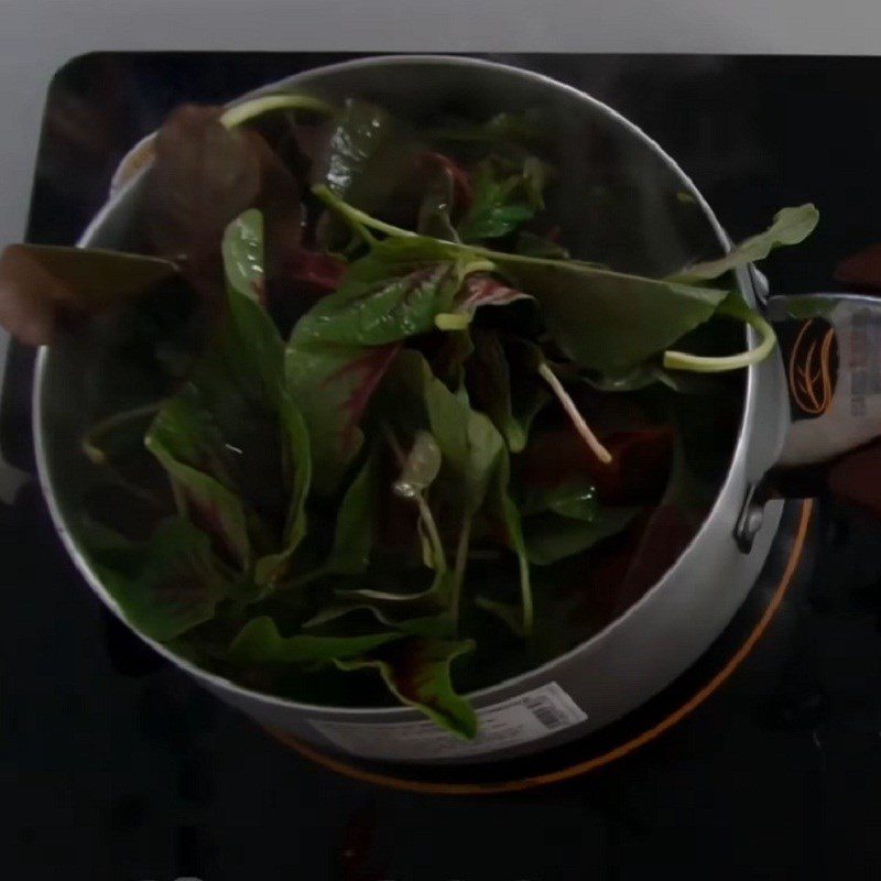 Step 3 Cooking the Soup Amaranth Soup with Dried Shrimp