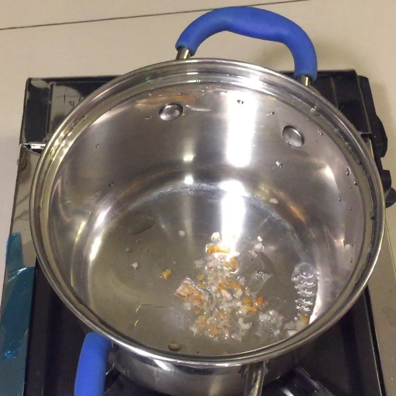 Step 3 Stir-fry beef Potato beef porridge