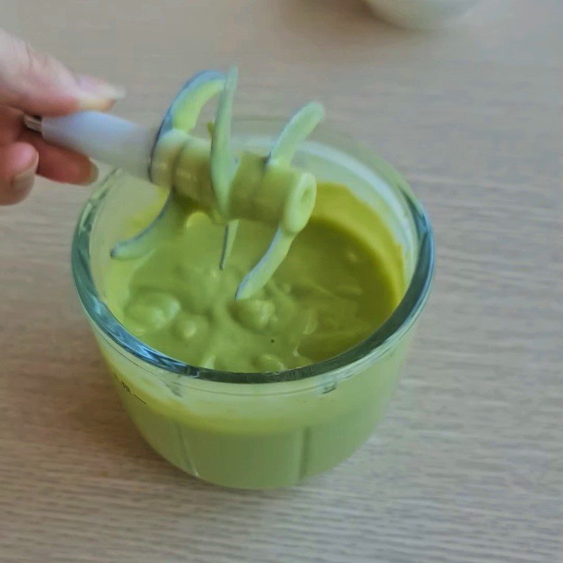 Step 2 Blend the avocado pudding mixture for avocado pudding for babies