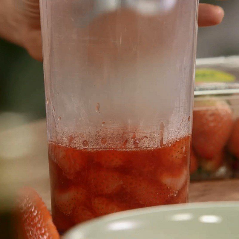 Step 3 Blend the strawberries for Strawberry Oatmeal Porridge