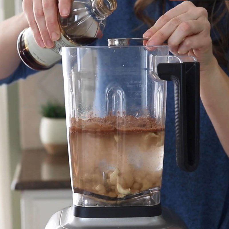 Step 2 Blend cashew cocoa milk Cashew Cocoa Milk