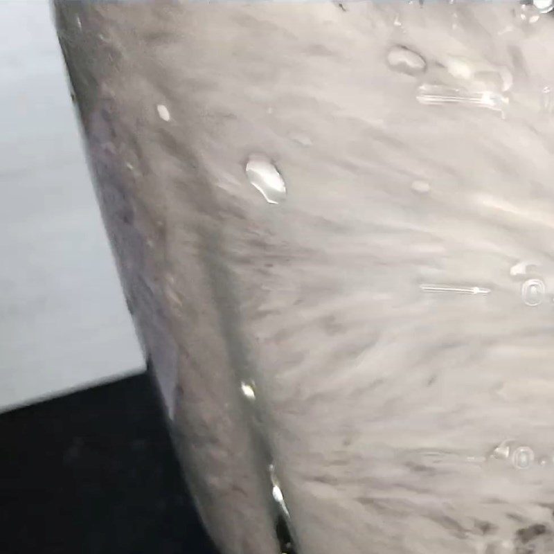 Step 2 Blend cashew milk with black sesame Cashew milk with black sesame