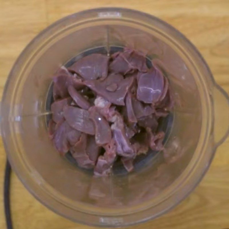 Step 3 Blend pork heart Pork heart green bean porridge using a slow cooker