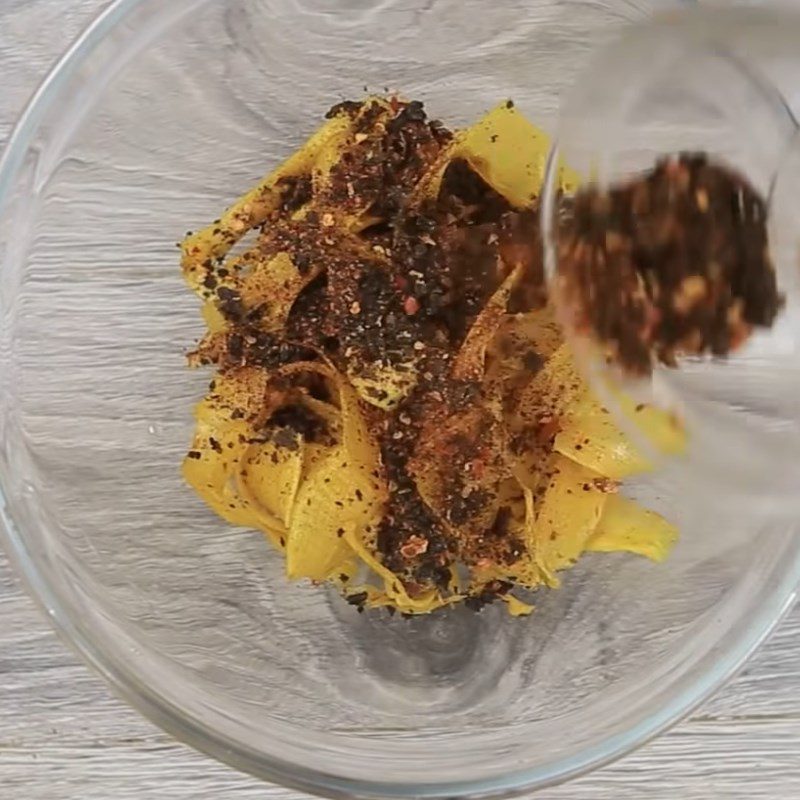 Step 4 Mix Sweet Potatoes with Seaweed Seaweed Sweet Potato Snack