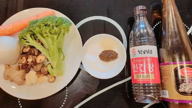Ingredients for vegetarian stir-fried vegetables