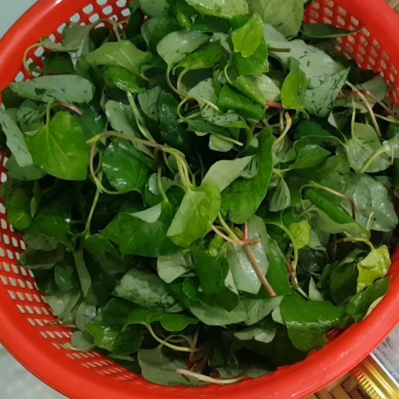 Step 1 Prepare the Ingredients for Vietnamese Coriander Juice