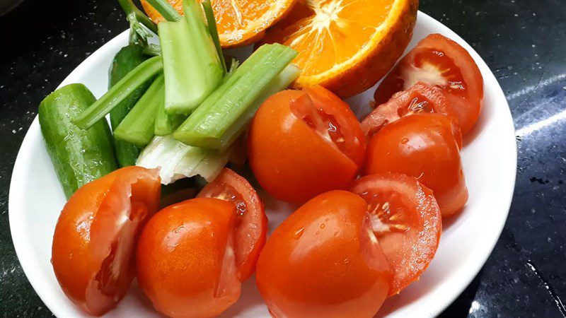 Ingredients for tomato juice dish