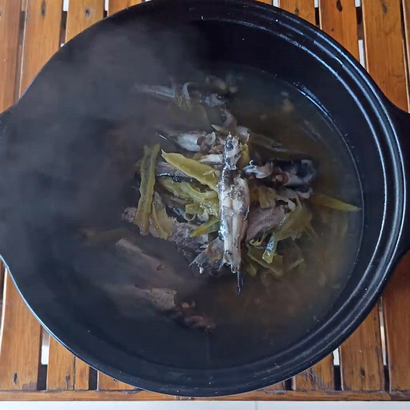 Step 5 Final product Sour fish soup with starfruit