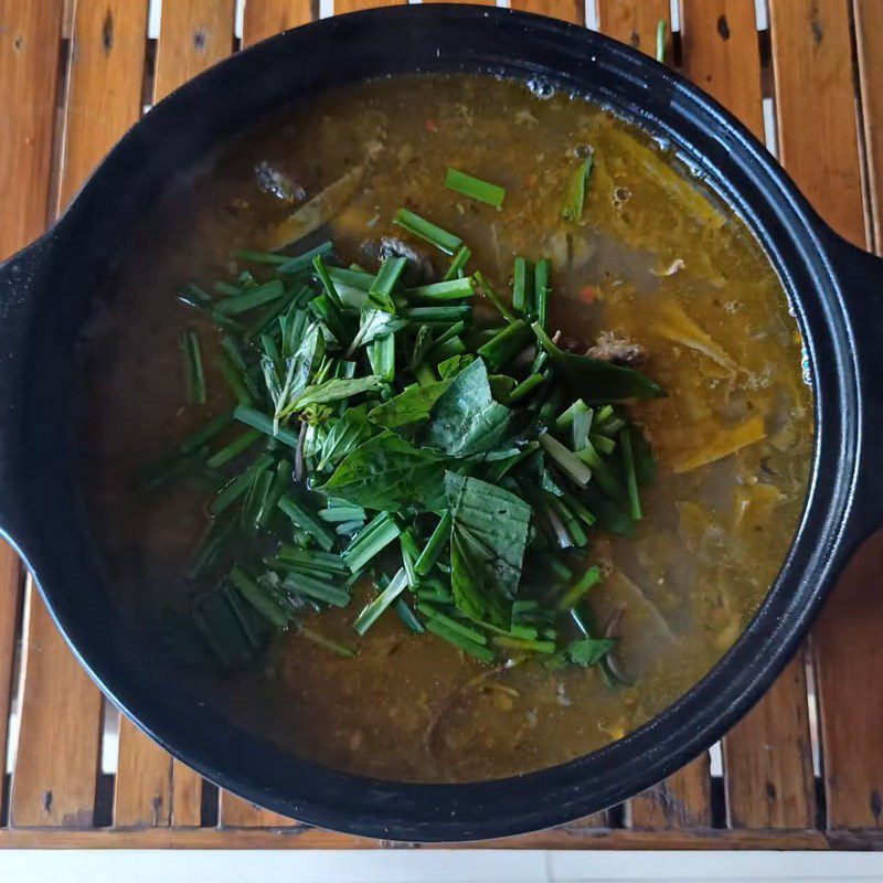 Step 5 Final product Sour fish soup with starfruit