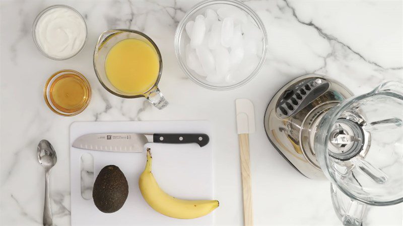 Ingredients for banana smoothie