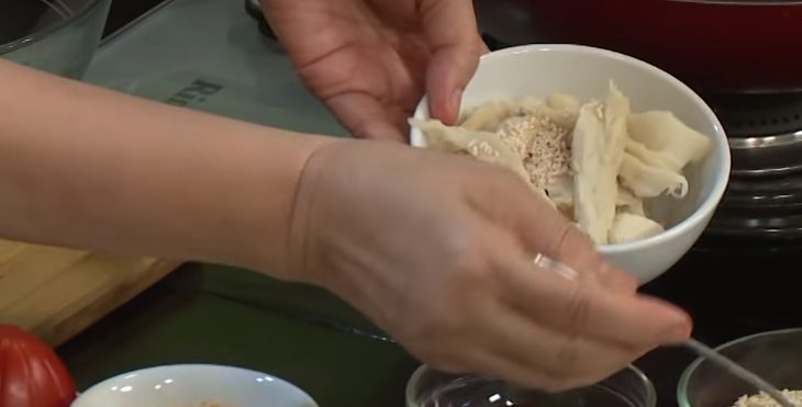 Step 2 Marinate the gluten for Thai-style vegetarian Papaya Salad