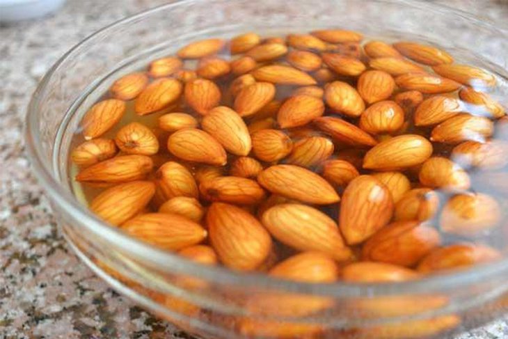 Step 1 Blend walnuts and almonds for Traditional Walnut Almond Milk