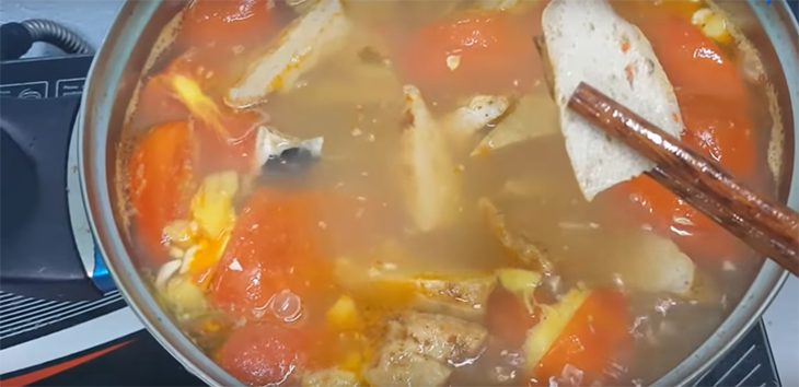 Step 4 Cooking the broth Mackerel noodle soup
