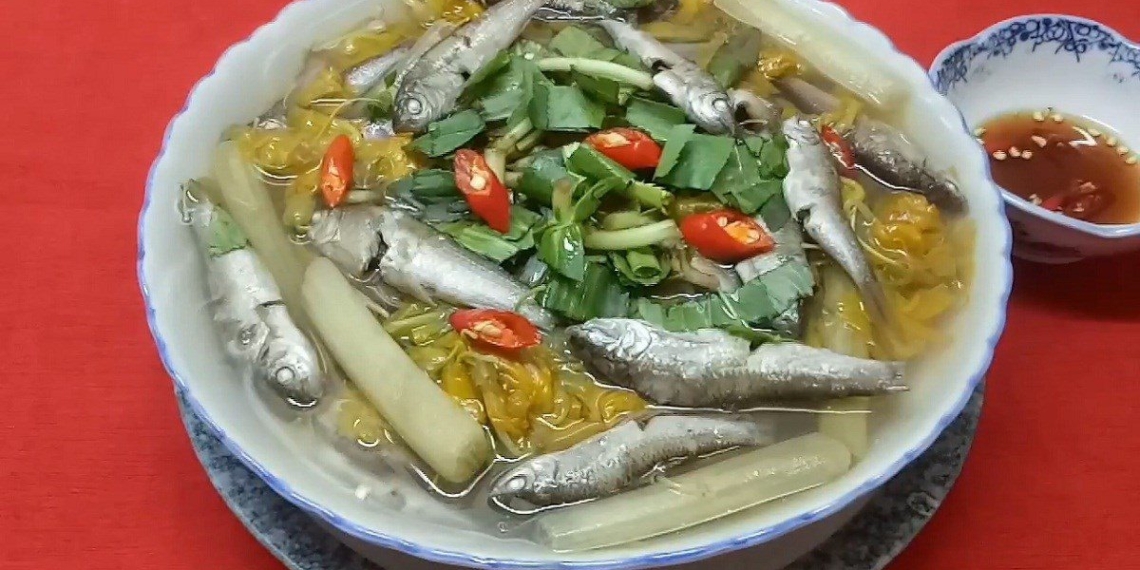 2 ways to cook sour fish soup with linh fish and chot fish authentic southern flavor 04862