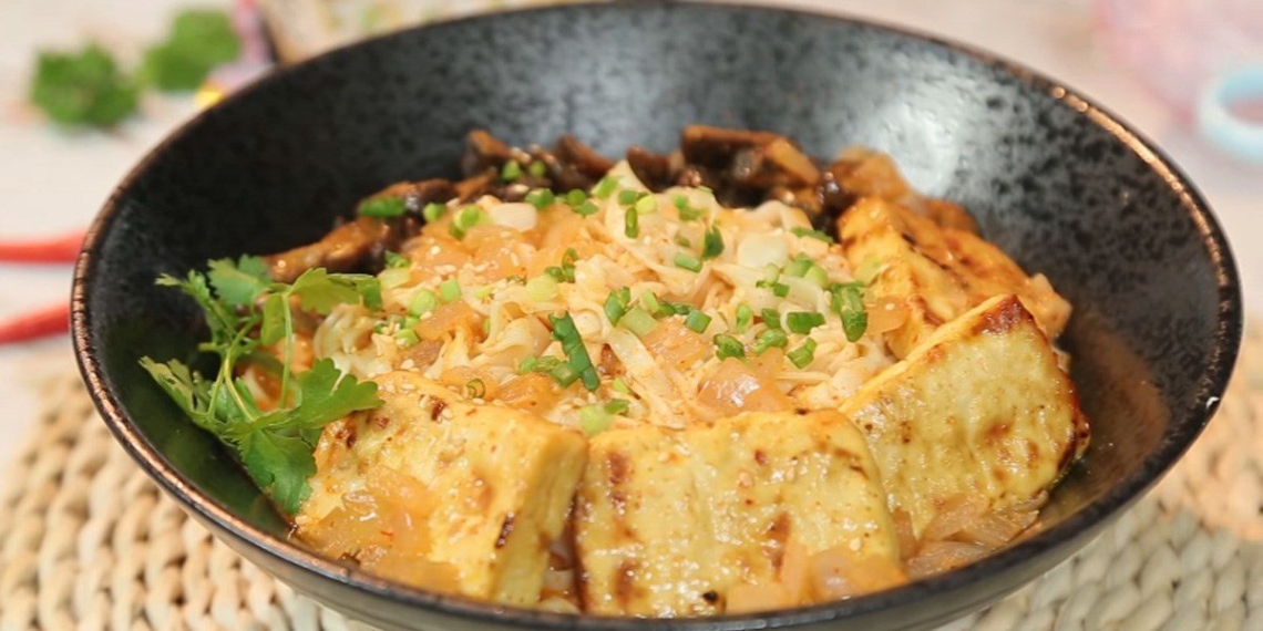 2 ways to cook udon noodles with delicious sweet spicy curry 04296