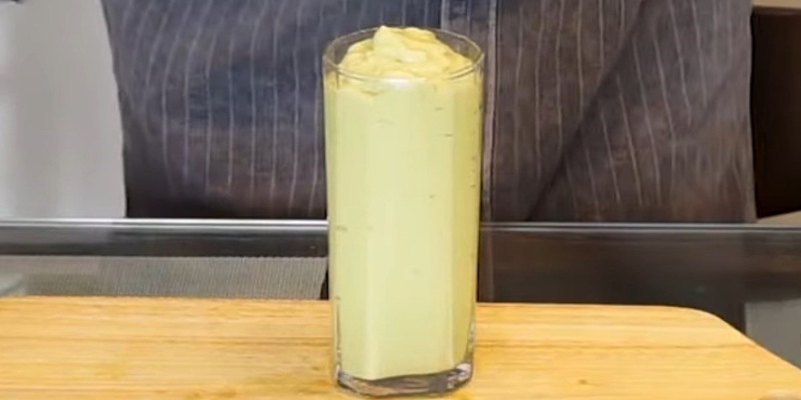 2 ways to make avocado smoothie with fragrant soursop delicious and appealing 12828