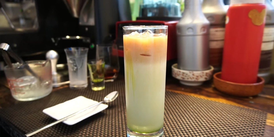2 ways to make coconut milk tea sweet fragrant refreshing drink delicious 15434