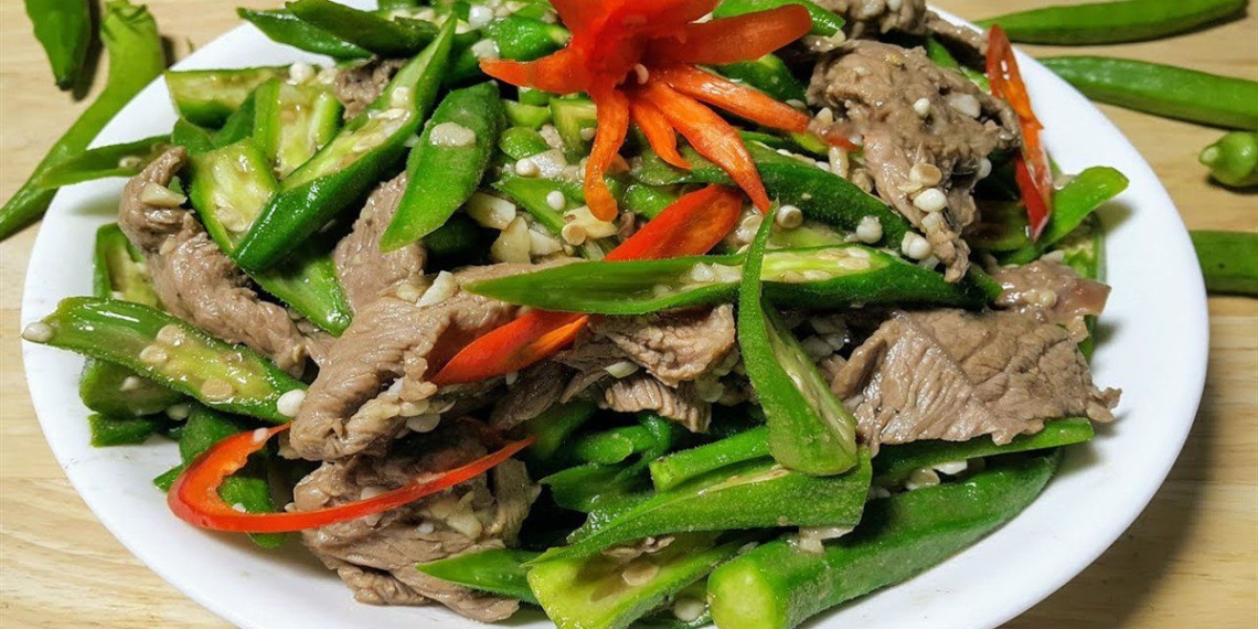 2 ways to make corn stir fried with shrimp and corn stir fried with beef simple 03204