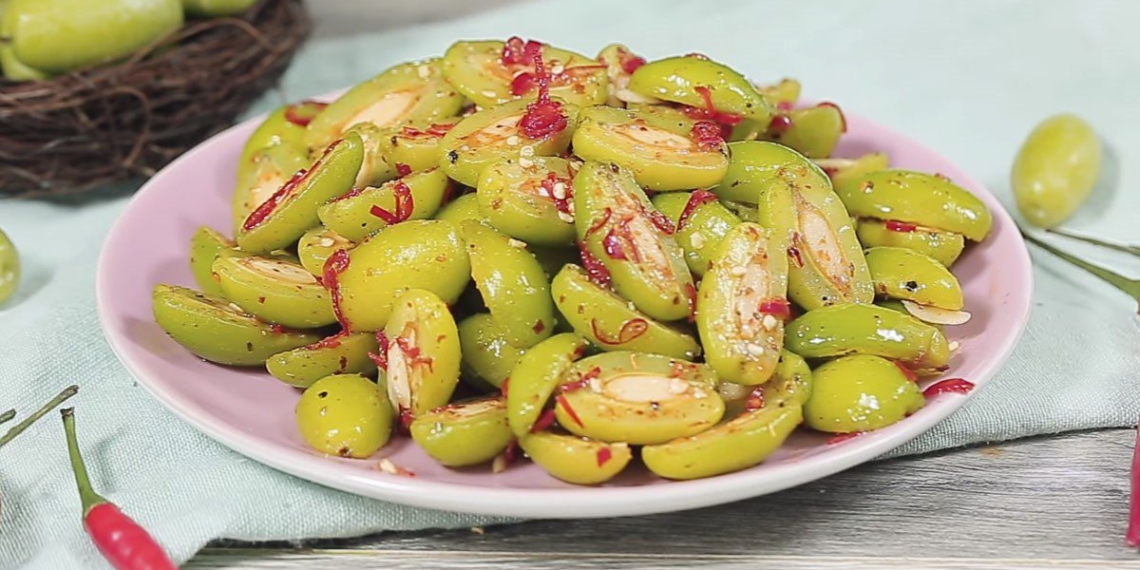 2 ways to make delicious spicy salt with chili and garlic appealing to eat 09016