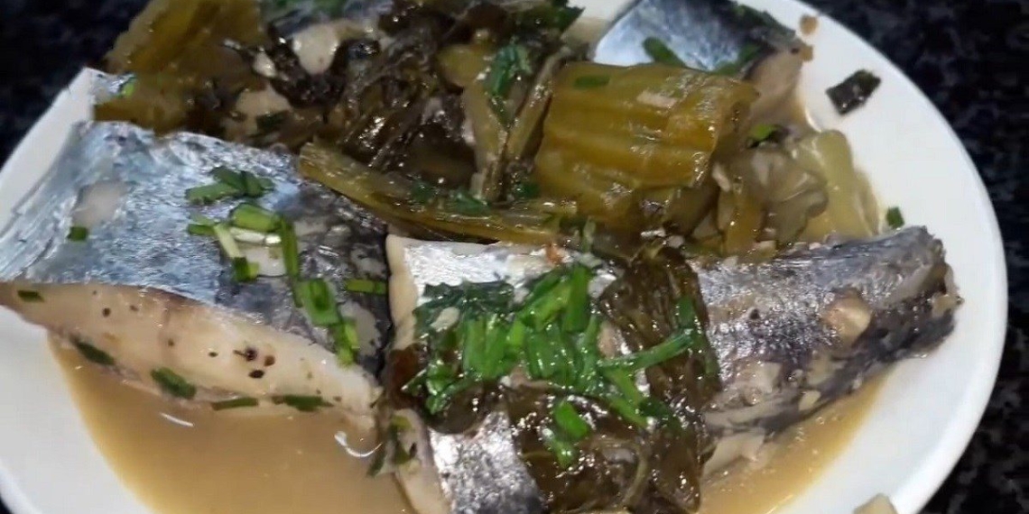 2 ways to make dried fish with sour pineapple and dried pork with delicious basil 09709