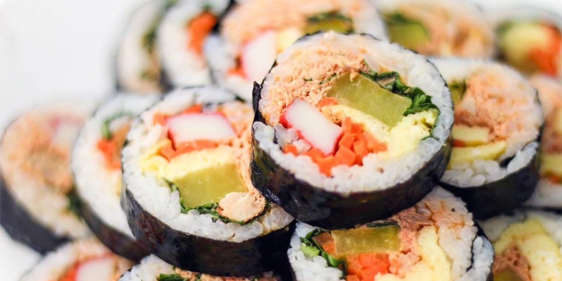2 ways to make spicy salmon kimbap and spicy delicious beef 05696