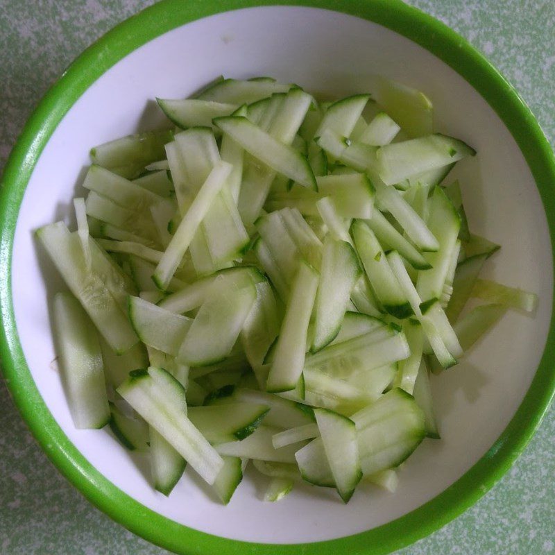 Step 1 Prepare the ingredients How to prepare Fried Spring Rolls with store-bought spring rolls